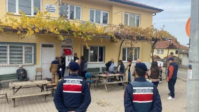 Bilecik’te Jandarma Ekipleri Hem Güvenliği Sağladı Hem Bilgilendirdi