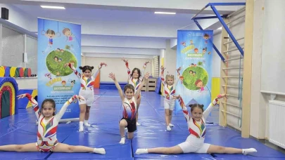 Eskişehir'de Minik Sporcular Eğlenerek Öğreniyor