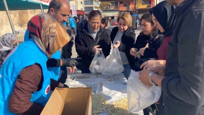 Sultandağı’nda Gazze İçin Hayır Çarşısı Kuruldu