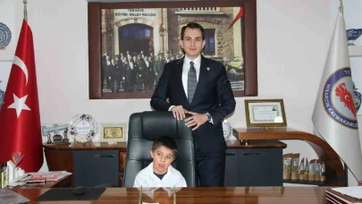 Hisarcık Kaymakamı Atam, Özel Eğitim Öğrencileriyle Makamında Buluştu