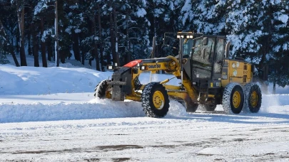 Kayseri'de karla mücadele seferberliği: 47 mahalle yolu açılıyor