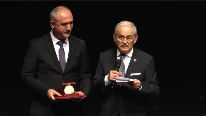 Yılmaz Büyükerşen Mihalıççık’ta konuştu: “Siyaseten kendimi emekli ediyorum”