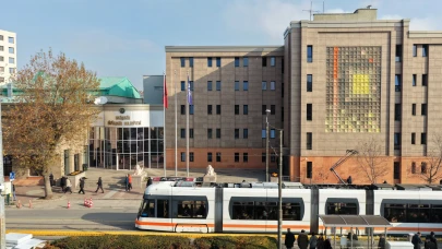 AÖF Sınavı Sebebi ile Eskişehir’de Tramvay Ve Otobüse Ek Sefer