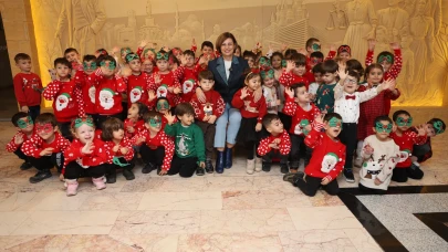 Başkan Ünlüce ve Minikler 2026’ya Birlikte ‘Merhaba’ Dedi