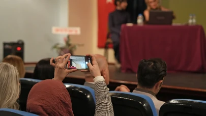 Berna Türemen Kedi Sanat Evi 3 yaşında: Kedinin sanattaki yolculuğu anlatıldı