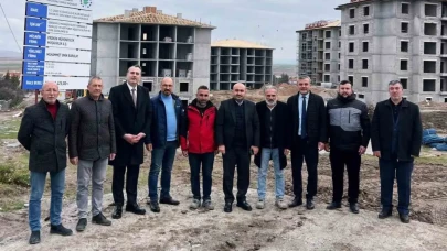 Başkan Albayrak, Mahmudiye'de TOKİ Çalışmalarını Yerinde İnceledi