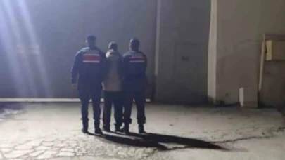 Jandarma Ekipleri, Bilecik’te Hırsızlık Suçundan Aranan Şahsı Yakaladı