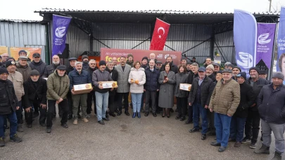 Eskişehir'de Ücretsiz Arı Yemi Desteği: “Siz Yeter Ki Üretmeye Devam Edin”