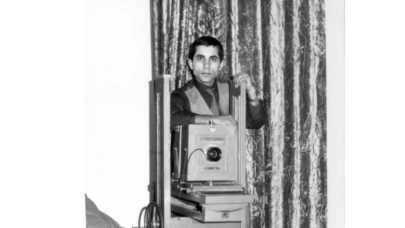 Fotoğraf makinesini 55 yıldır elinden bırakmıyor