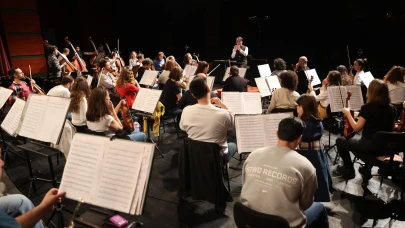 Eskişehir'de Senfoni Orkestrası’ndan Fransız Günlerine Özel Performans