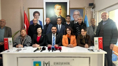 Ulucan uyardı: “Engelli aileler yalnız bırakılıyor, Seyitgazi çamur içinde”