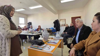 Aslanapa'da Halk Eğitim Merkezinde Geleneksel Sanat Yaşatılıyor