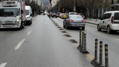 Atatürk Caddesi’nde Dubalar Azaltıldı Ama Şikayetler Çözüm Bulmadı