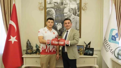 Milli sporcu Doğan Kılıç’tan Başkan Dökmeci’ye ziyaret