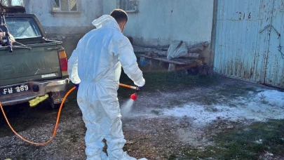 Çavdarhisar’da Hayvan İşletmelerinde Dezenfeksiyon Çalışması Yapıldı