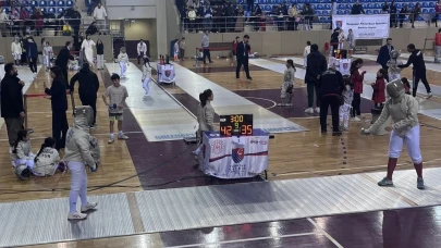 Kılıçlar Çekildi, Nefesler Tutuldu: Eskişehir’de Heyecan Dolu Turnuva