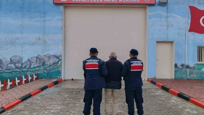 Afyonkarahisar’da Jandarma Tarafından Aranan 11 Şahıs Tutuklandı