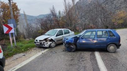 Bilecik’te Islak Yol Kazaya Neden Oldu: 1 Yaralı