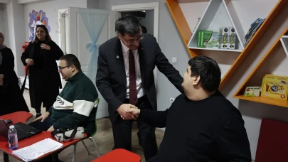 Başkan Kahveci, Otizmli Bireylerin Taleplerini Dinledi