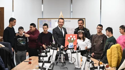 Kütahya Emniyet Müdürü Elbir, özel öğrencileri makamında ağırladı