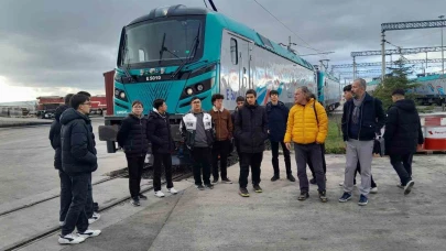Eskişehir’de Meslek Lisesi Öğrencilerinden Yerli Üretim İşletmelerine Ziyaret