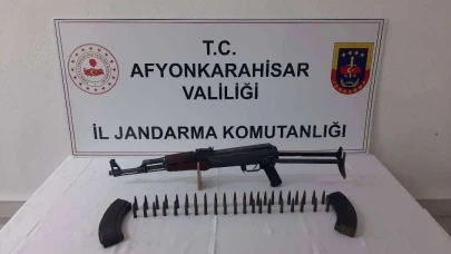 Afyonkarahisar’da durdurulan araçta uzun namlulu silah