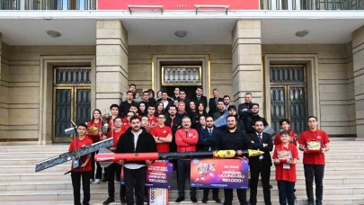 TEKNOFEST’te Derece Alan Öğrenciler Vali Aksoy’u Ziyaret Etti