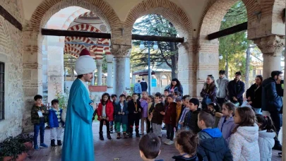 Turizm Fakültesi öğrencileri Kurşunlu Külliyesi’nin 500 yıllık tarihini yerinde inceledi