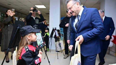 Eskişehir Valisi Aksoy: "Teknoloji bağımlılığı giderek artan bir sorun haline geliyor"