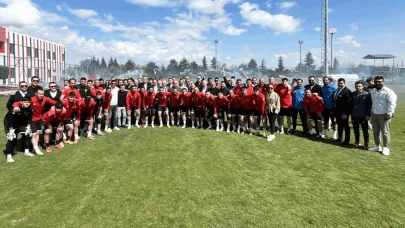 Siyasi İsimlerden Eskişehirspor'a Moral Desteği