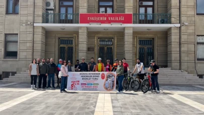Eskişehir’de sağlığa dikkat çeken veterinerlerden bisiklet turu