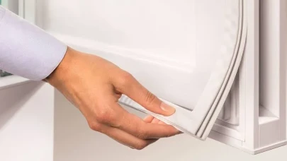 Buzdolabı Kapı Contasını Temizlemenin 3 Pratik Yöntemi