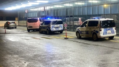 Eskişehir'de Eğlence Mekanında Başlayan Kavga Hastane Önünde Devam Etti