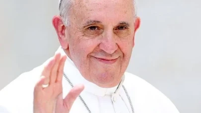 Papa Francis 88 Yaşında Hayatını Kaybetti