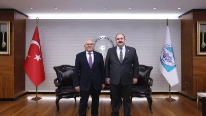 Başkan Serhat Hamamcı’dan Başkan Memduh Büyükkılıç’a nezaket ziyareti