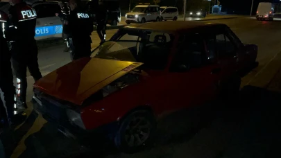 Eskişehir’de 'Dur' İhtarına Uymayan Sürücü Kaza Yaparak Yakalandı