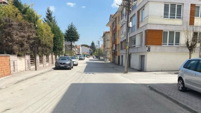 Eskişehir’de Kaldırılan Otobüs Durağına Mahalleli Tepkili