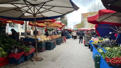 Eskişehir'de aniden soğuyan hava pazara yansıdı