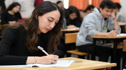 20 Milyon Öğrenci Yarın Sırasının Başında Olacak
