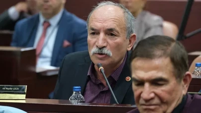 Ali Haydar Çelik: “Kırmızı kartın patenti bizde, asıl kartı seçimde göreceksiniz”
