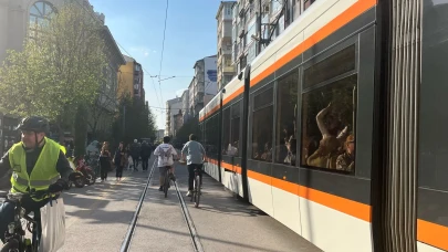 Eskişehir’de yürekleri ağza getiren görüntü: Çocukların tehlikeli oyunu