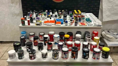 Eskişehir’de 500 bin TL’lik kaçak sigara ve ürünler ele geçirildi