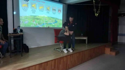 Eskişehir’de AFAD Lise Öğrencilerine Afetlere Karşı Bilinçlendirdi