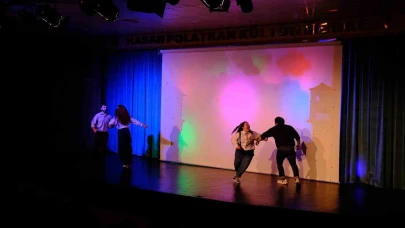 Odunpazarı Belediye Tiyatrosu Denizli'de Performans Sergileyecek