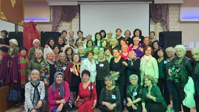 Öğretmen okulu mezunları 50 yıl sonra Eskişehir’de buluştular