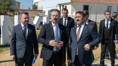 Vali Aksoy, Günyüzü İlçesi’nde yapılan ve yapımı devam eden projeleri yerinde inceledi