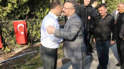Vali Aksoy, Tolga Yılmaz’ın vefat eden babası Tayyar Yılmaz’ın cenazesine katıldı