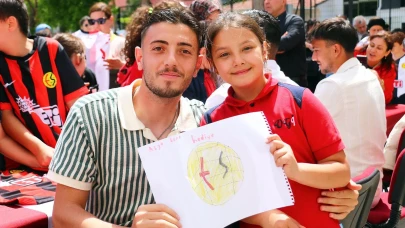 Eskişehirspor’dan minik taraftarlara anlamlı ziyaret