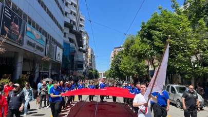 19 Mayıs Gençlik Yürüyüşü Eskişehir'de renkli anlar yaşattı