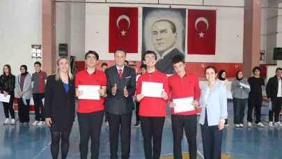 Bozüyük’te Liseler Arası Kültür ve Aktüalite Yarışması
